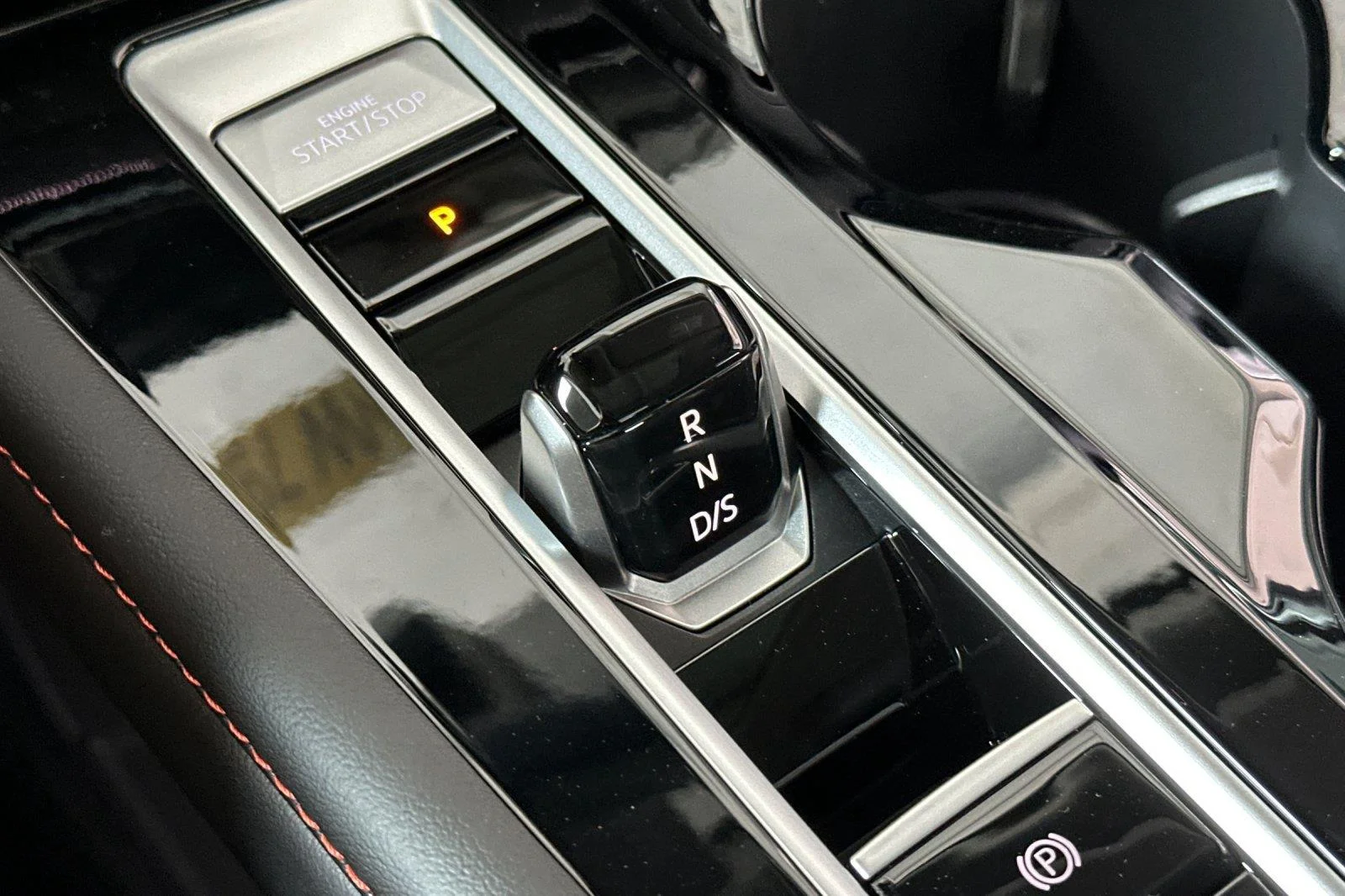 New 2026 Pure Gray Volkswagen 2.0T Peak Edition image 22