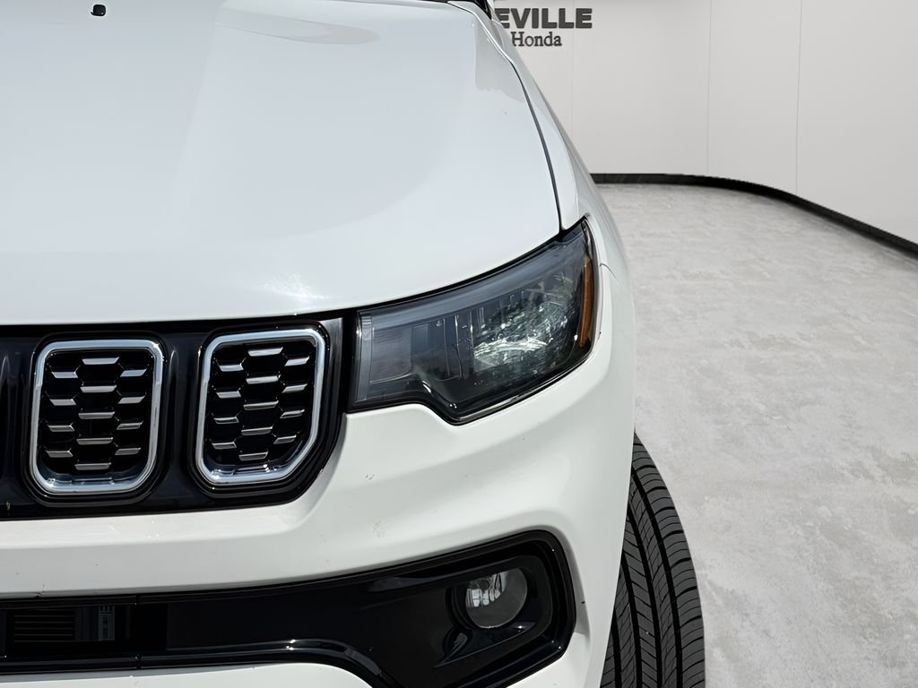 Used 2024 Bright White Clearcoat Jeep Limited image 7