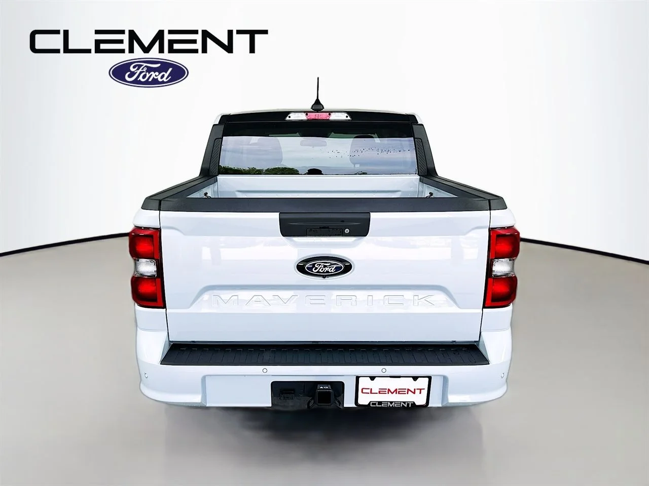 New 2026 Space White Metallic Ford Lobo™ image 39