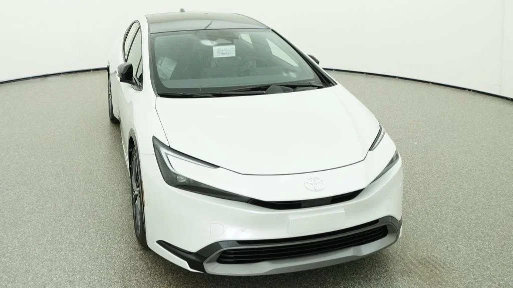 New 2026 Wind Chill Pearl Toyota Limited image 35