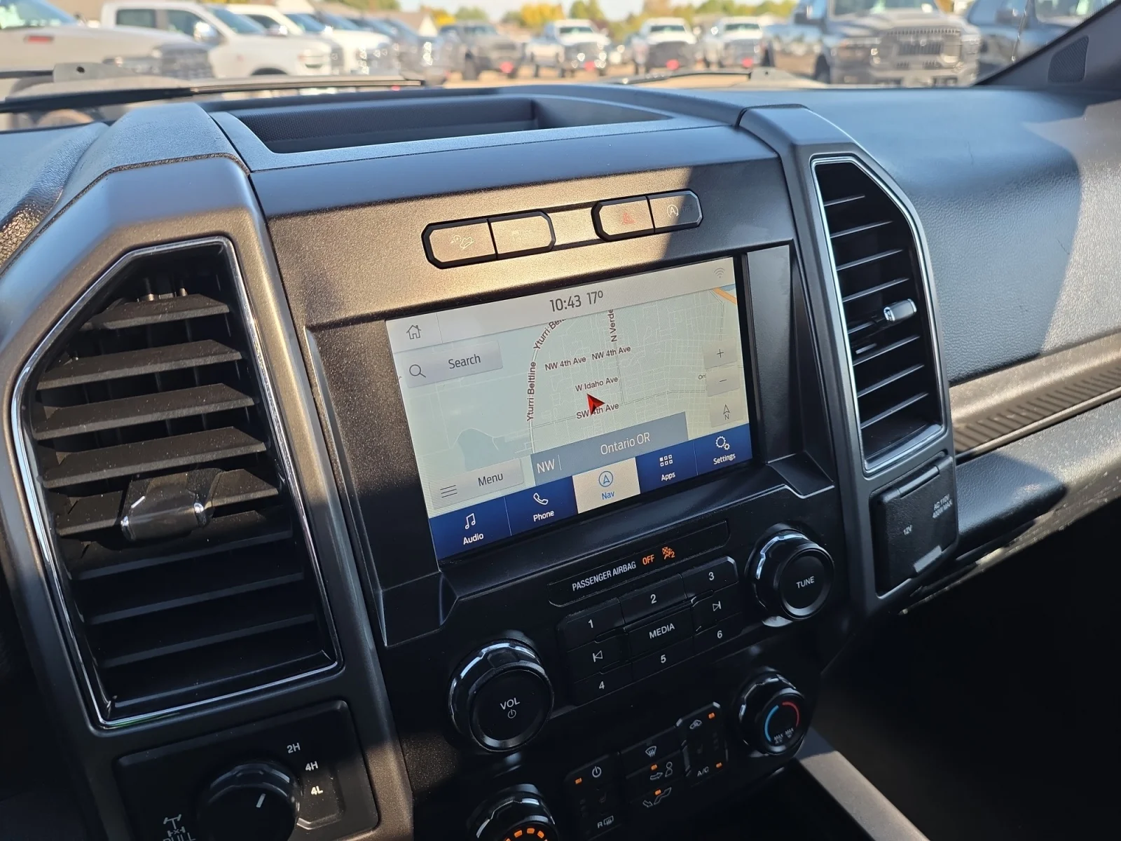 Used 2020 Agate Black Ford XLT image 17