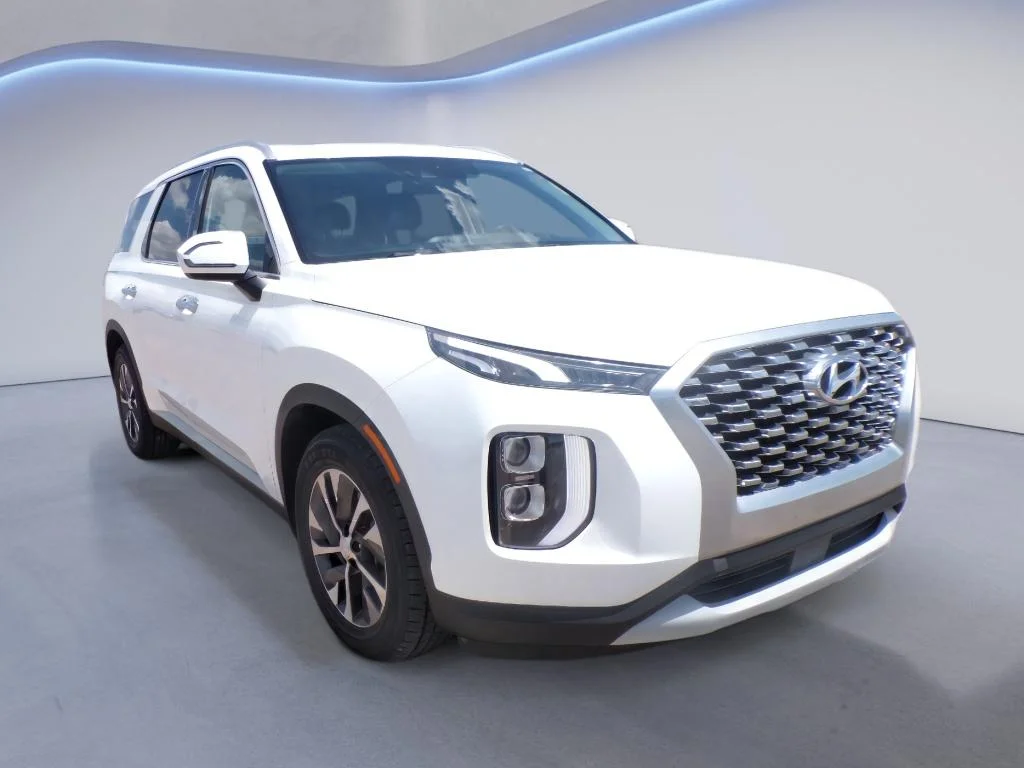 Used 2020 Hyper White Hyundai SEL image 3