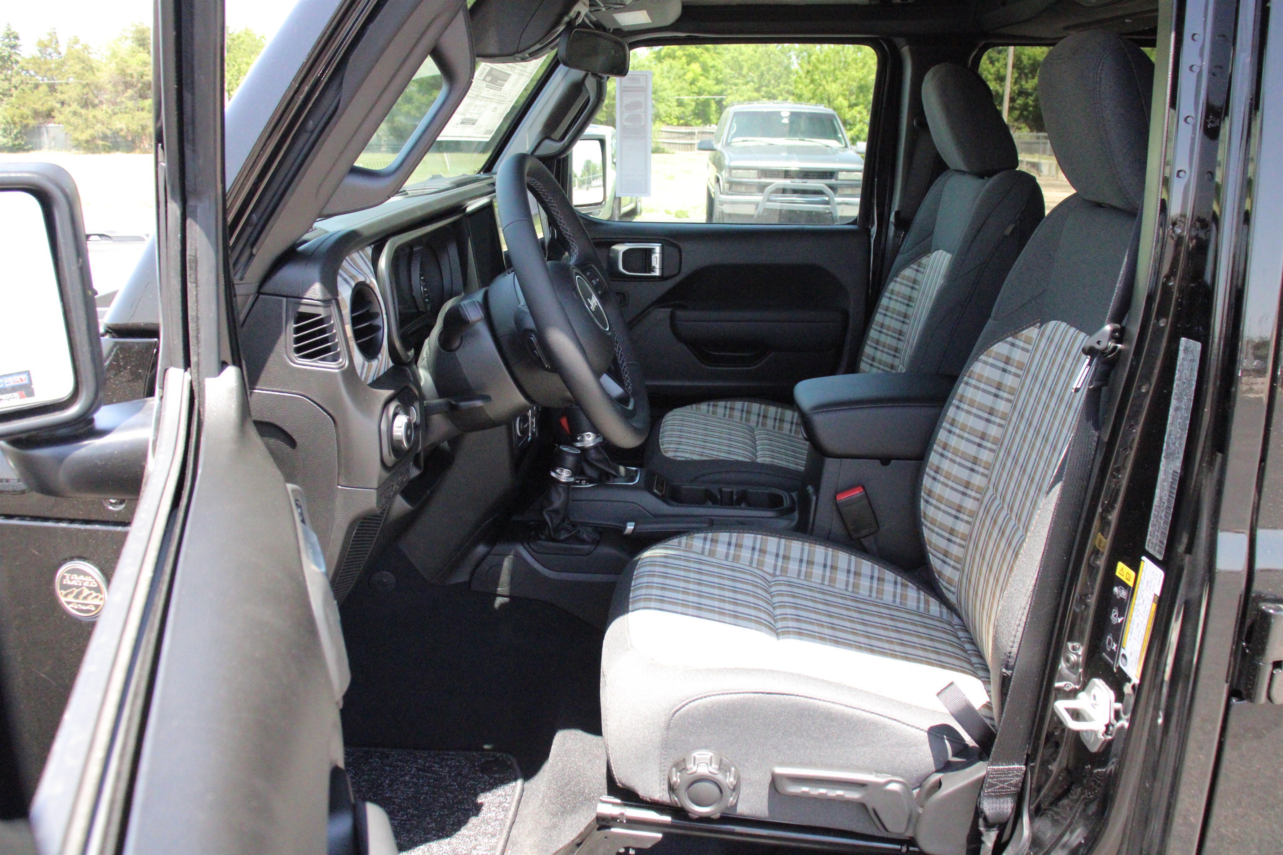 New 2026 Black Clearcoat Jeep 85th Anniversary image 3