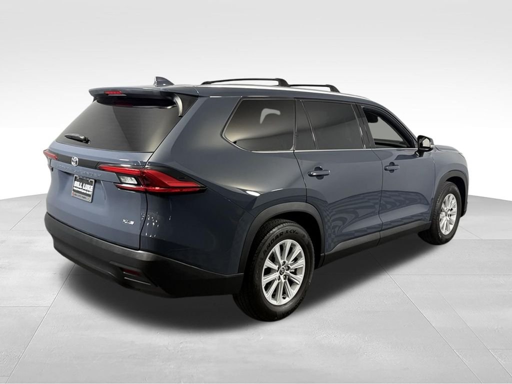 Used 2024 Cloud Toyota XLE image 6