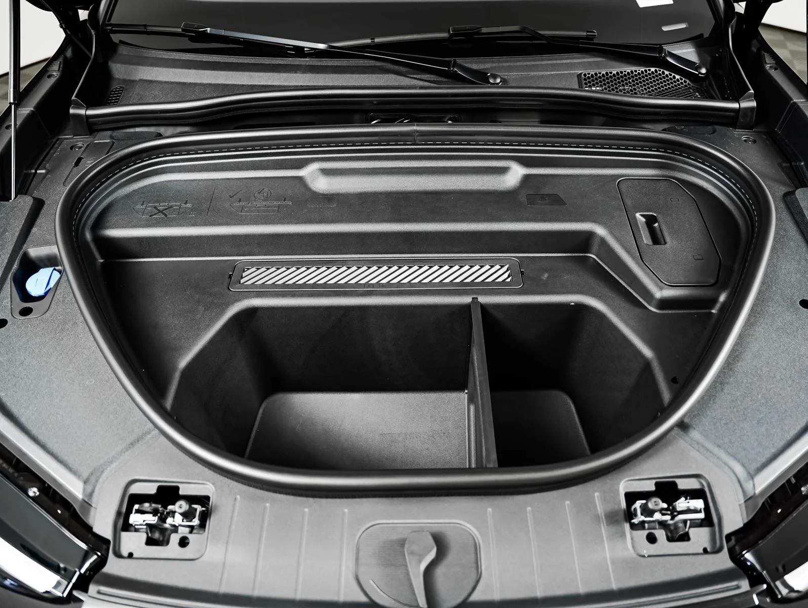 New 2027 Mythos Black Metallic Audi Premium Plus image 4