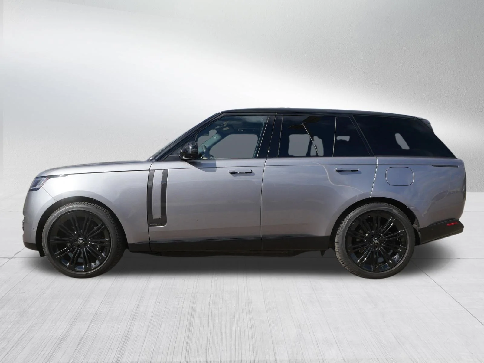 Certified 2025 Land Rover Range Rover Autobiography with VIN SALK19F4XSA315429 for sale in Golden Valley, MN