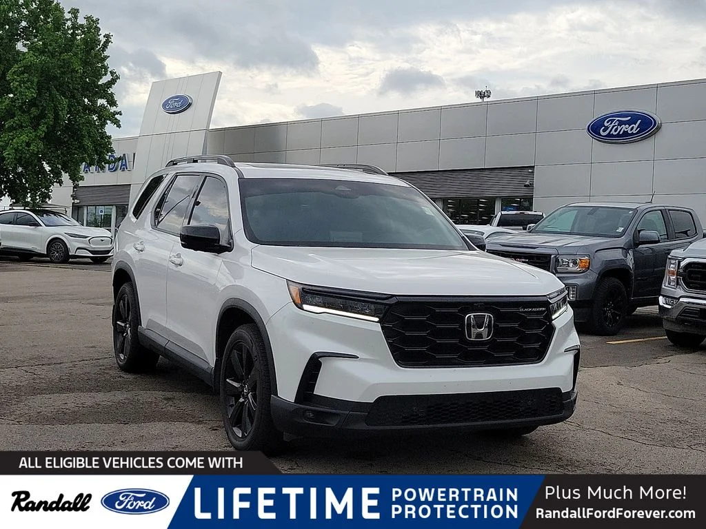 2025 Honda Pilot Black Edition AWD's photo