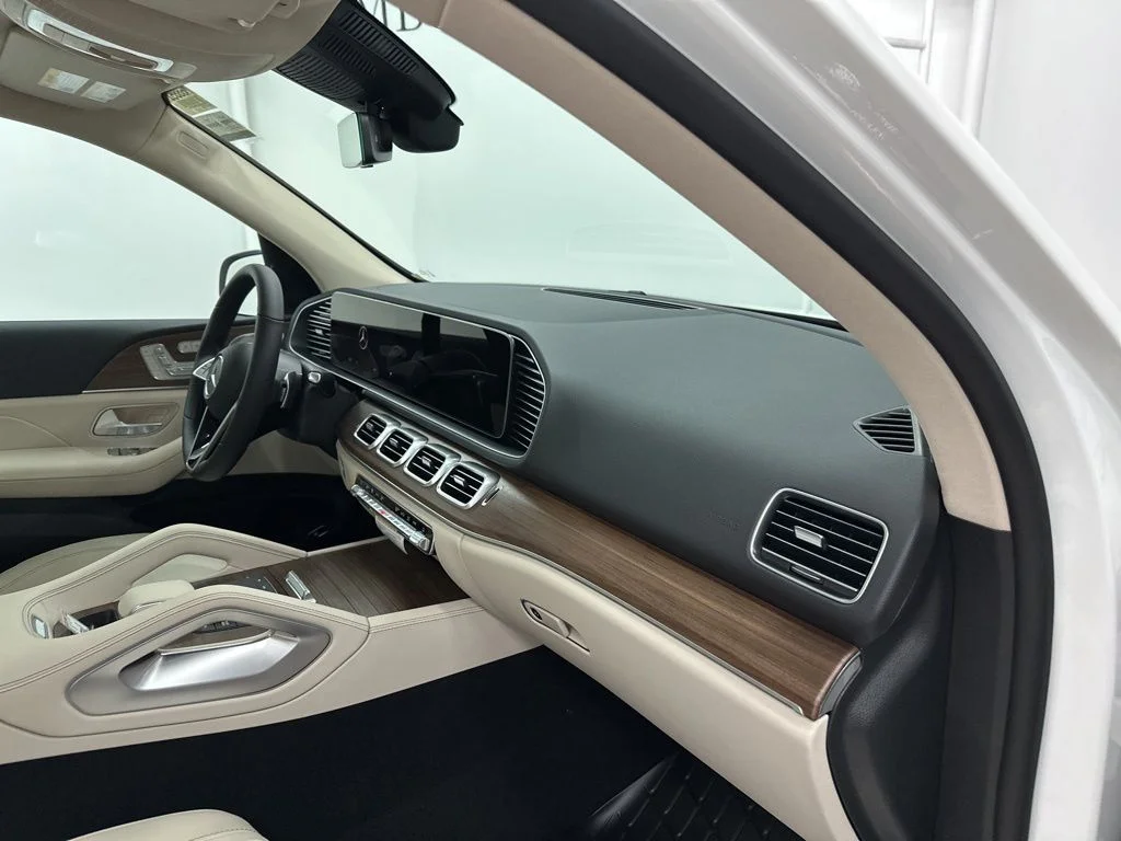 Used 2026 White Mercedes-Benz GLE 450 image 28