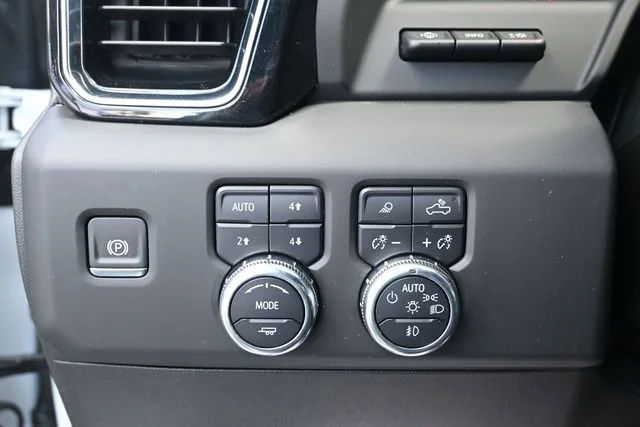 Used 2024 Summit White GMC Denali DRW image 10