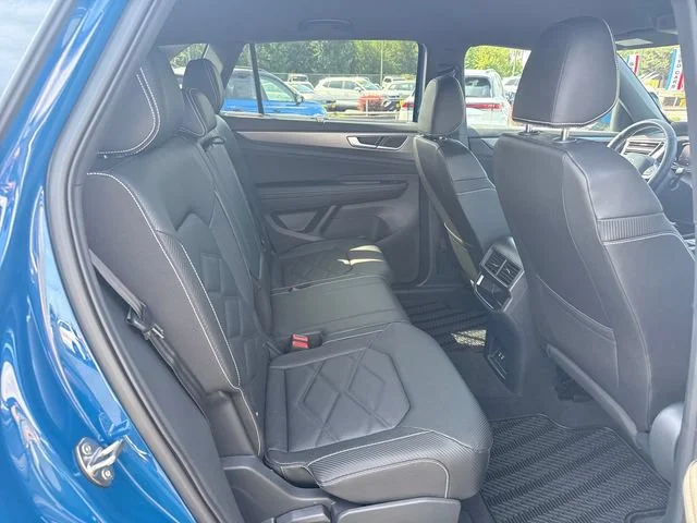 New 2026 Mountain Lake Blue Metallic Volkswagen 2.0T SE w/Technology image 11