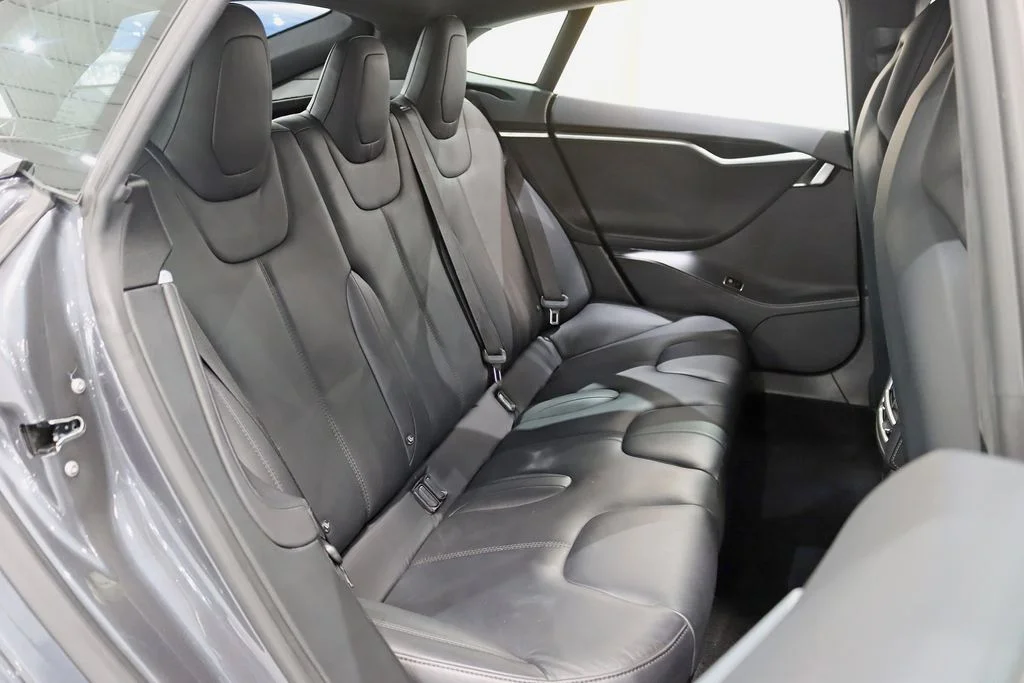 2015 Tesla Model S 85D