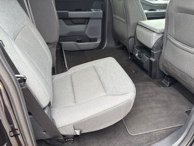 Used 2025 Black Ford XLT image 16