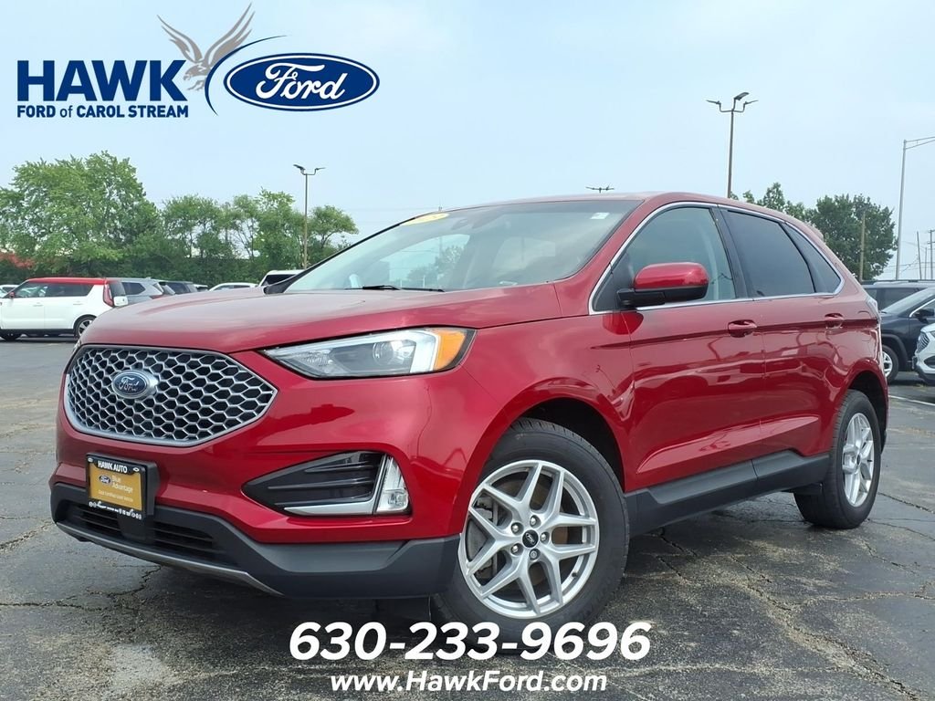 Used 2023 Red Ford SEL image 3