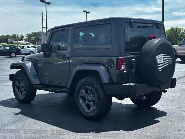 Used 2017 Gray Jeep Freedom Edition image 5