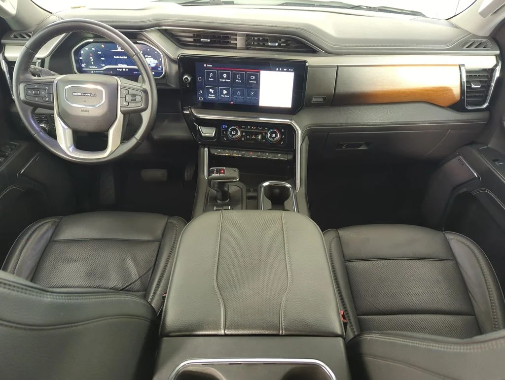 Used 2023 White GMC Denali image 14