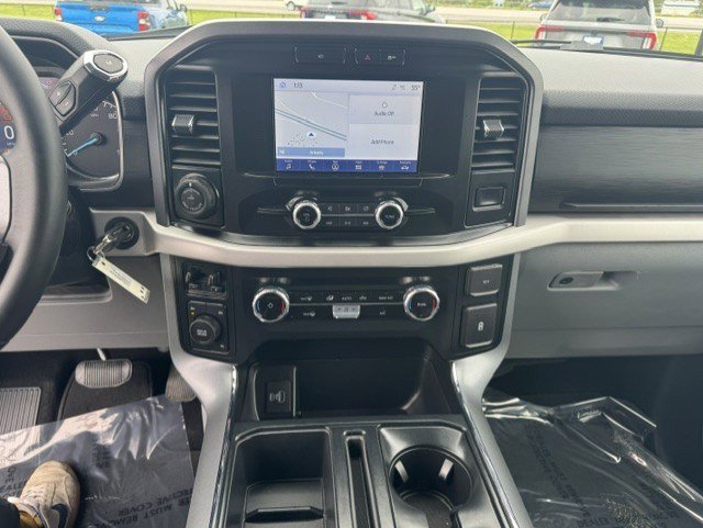 Used 2023 Avalanche Ford XLT image 16