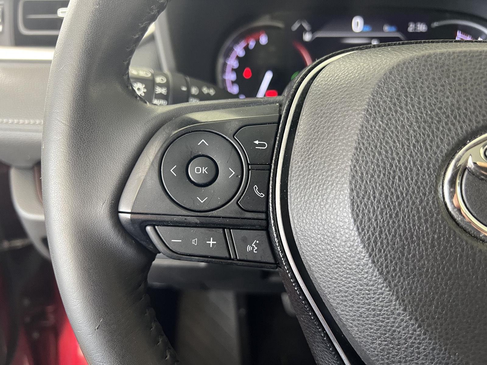 Used 2019 Ruby Flare Pearl Toyota Limited image 10