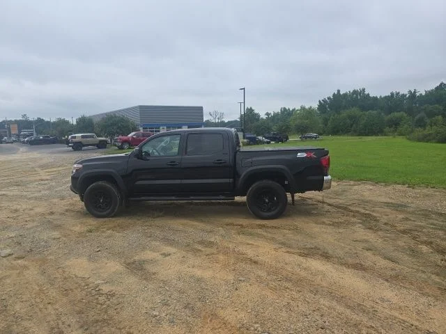 Used 2023 Black Toyota SR5 image 4