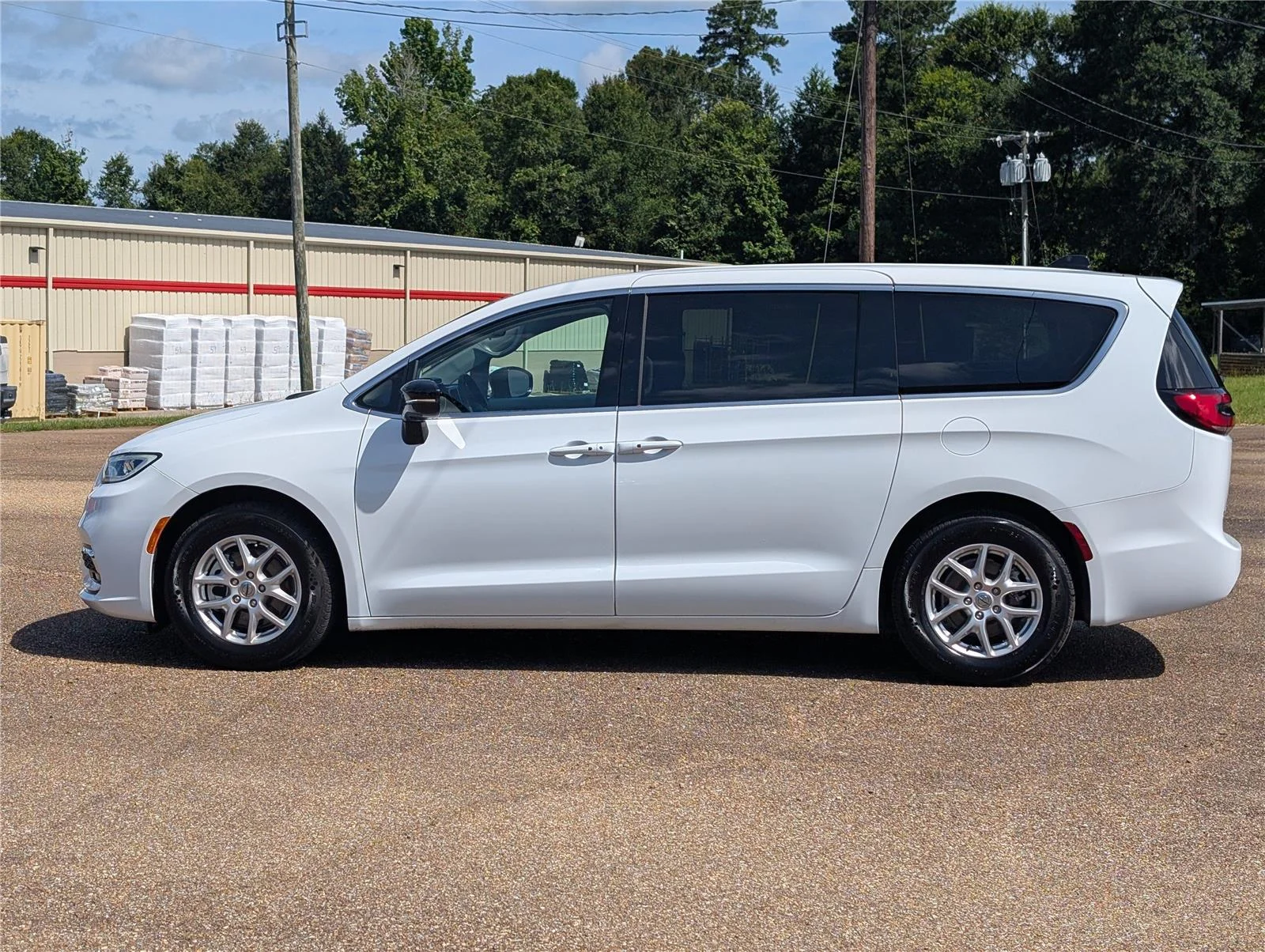 Used 2024 Bright White Clearcoat Chrysler Touring L image 2