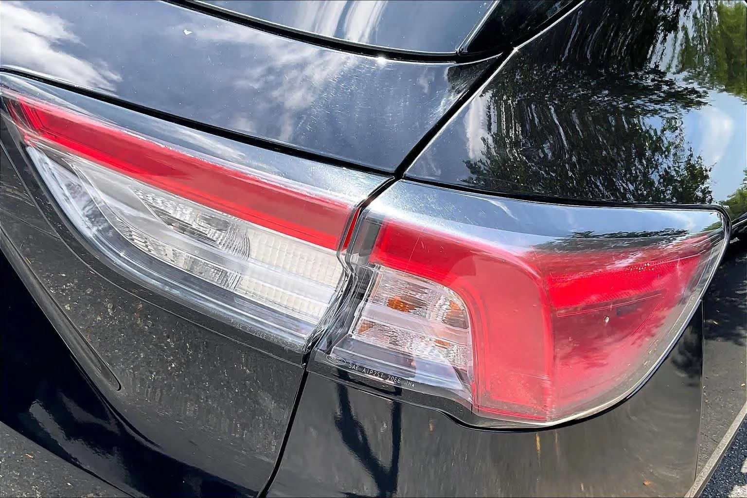 Used 2021 Agate Black Metallic Ford SE image 29