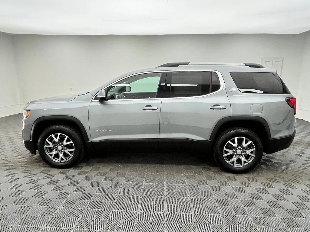 Used 2023 Silver GMC SLT image 14