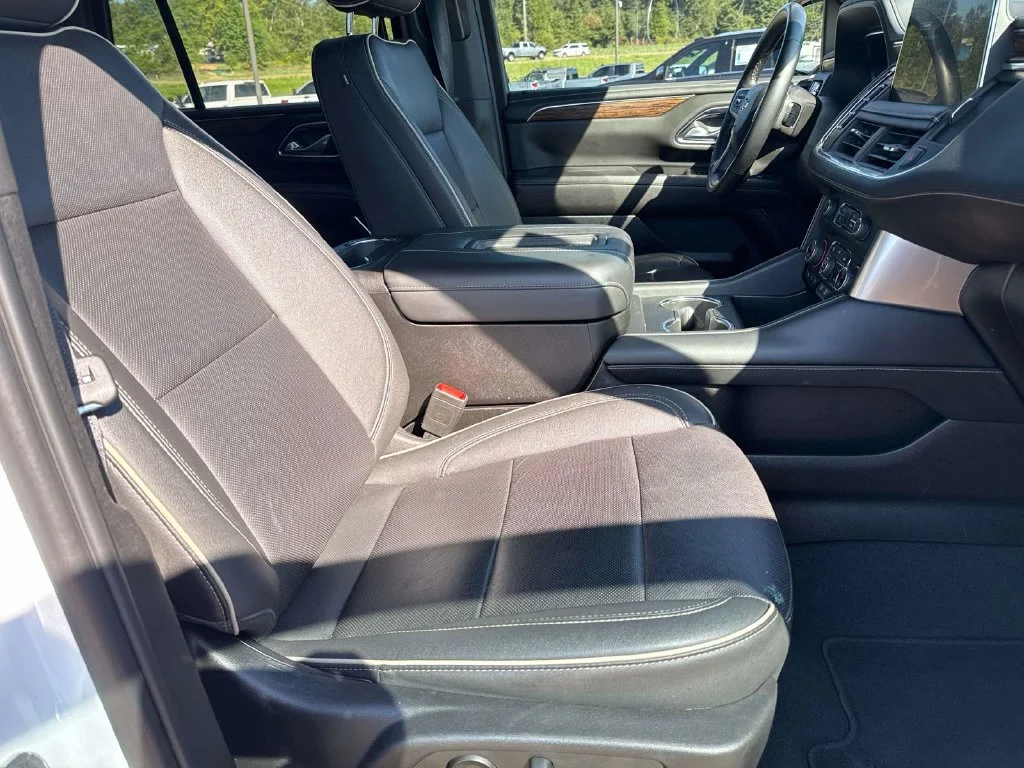 Used 2024 White Chevrolet Premier image 18