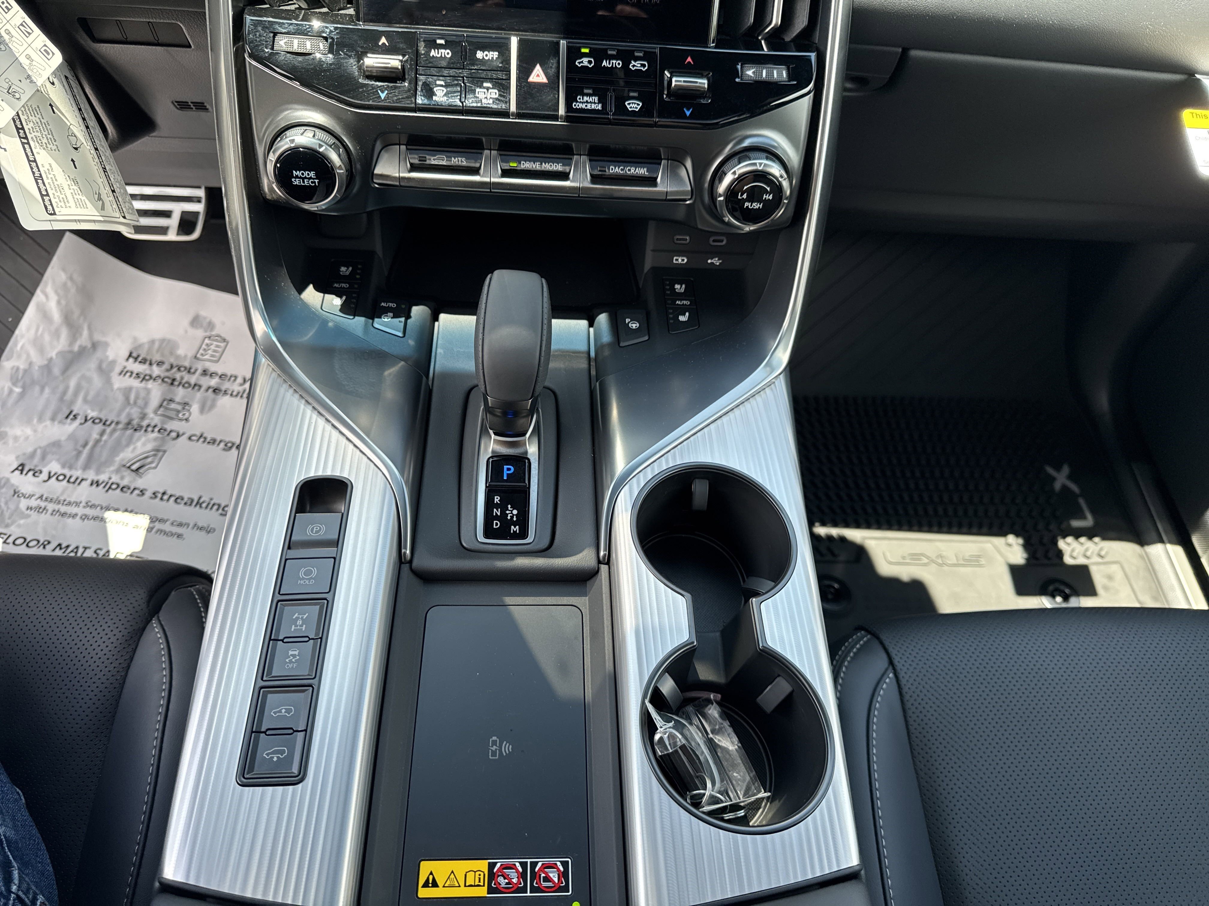 2025 Lexus LX F-Sport - Photo 22