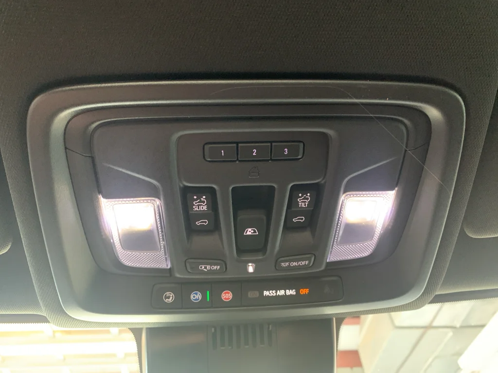 New 2026 Polar White Tricoat Chevrolet High Country image 23