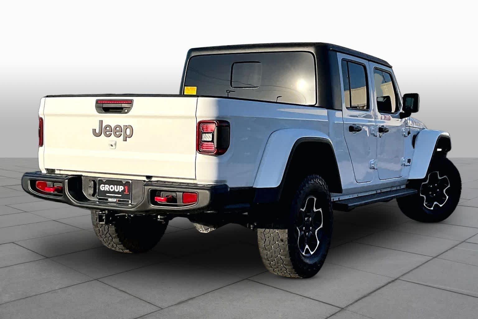 Used 2023 Bright White Clearcoat Jeep Rubicon image 13