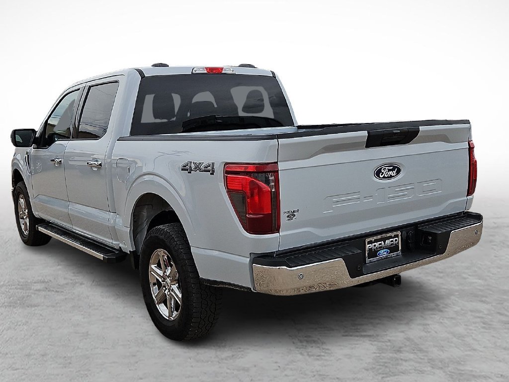 Used 2025 White Metallic Ford XLT image 7