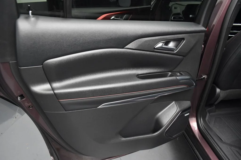 Used 2024 Stardust Silver Chevrolet Z71 image 20