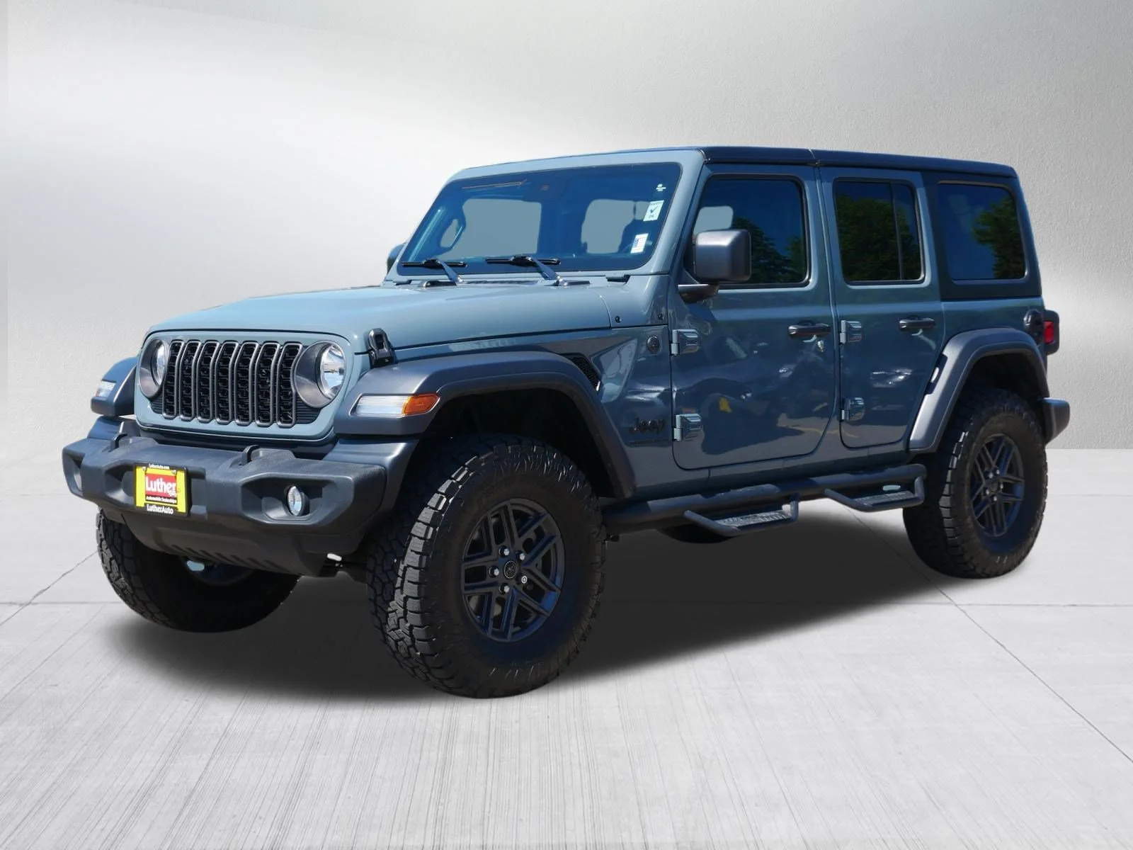 Used 2024 Anvil Clear Coat Jeep Sport S image 3