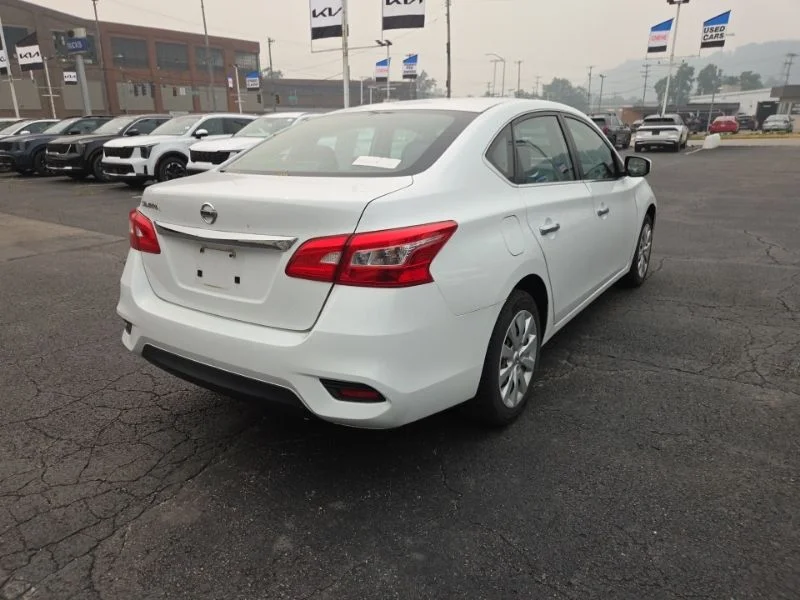 Used 2016  Nissan SR image 7