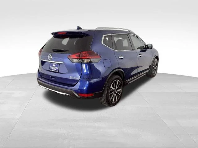 Used 2020 Blue Nissan SL image 7