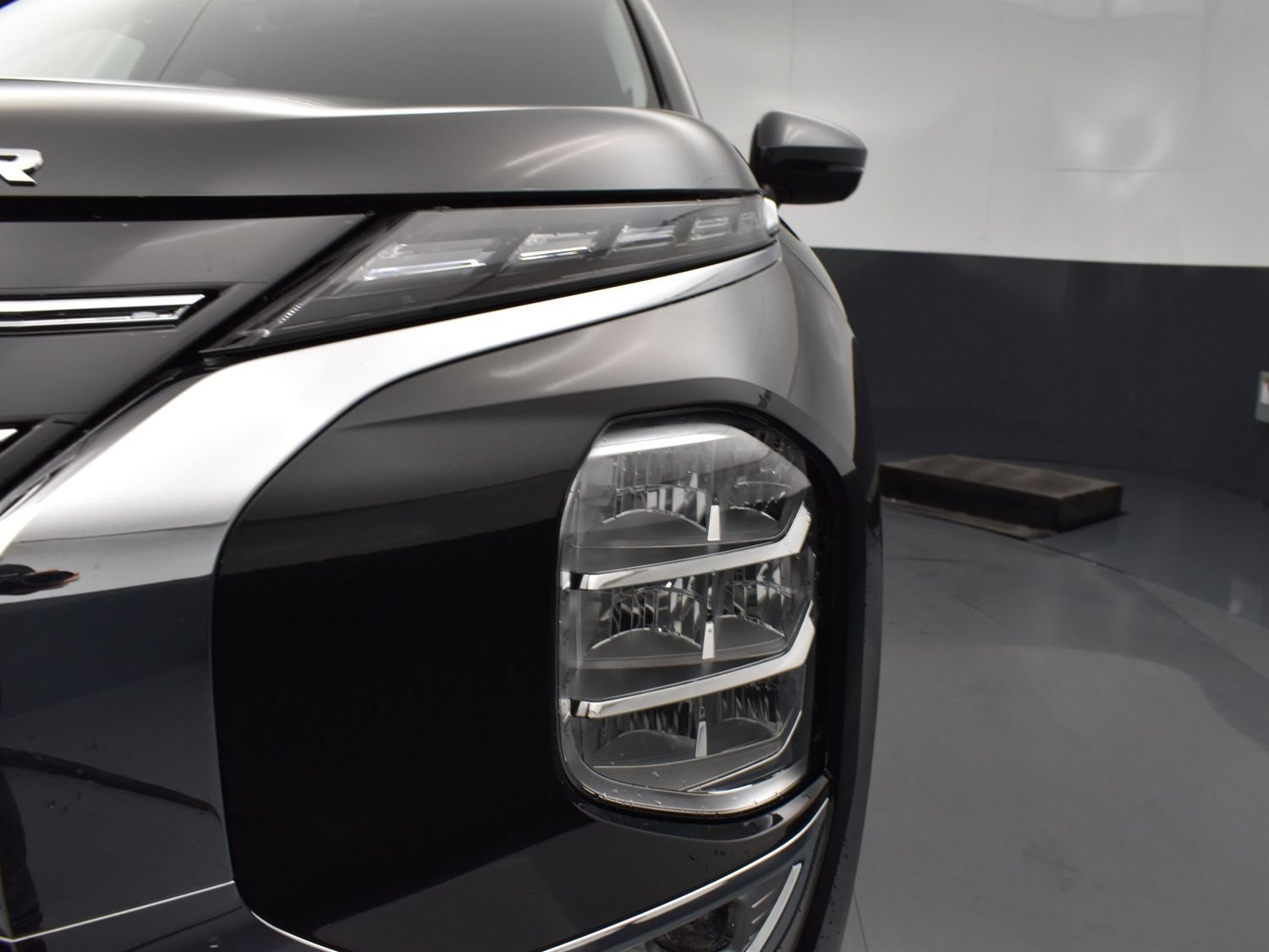 New 2026 Black Diamond Mitsubishi SE 1.5T 2WD image 5