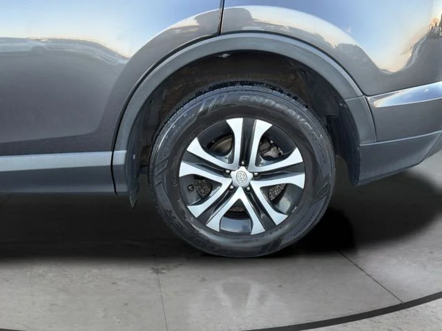 Used 2018 Gray Toyota LE image 32