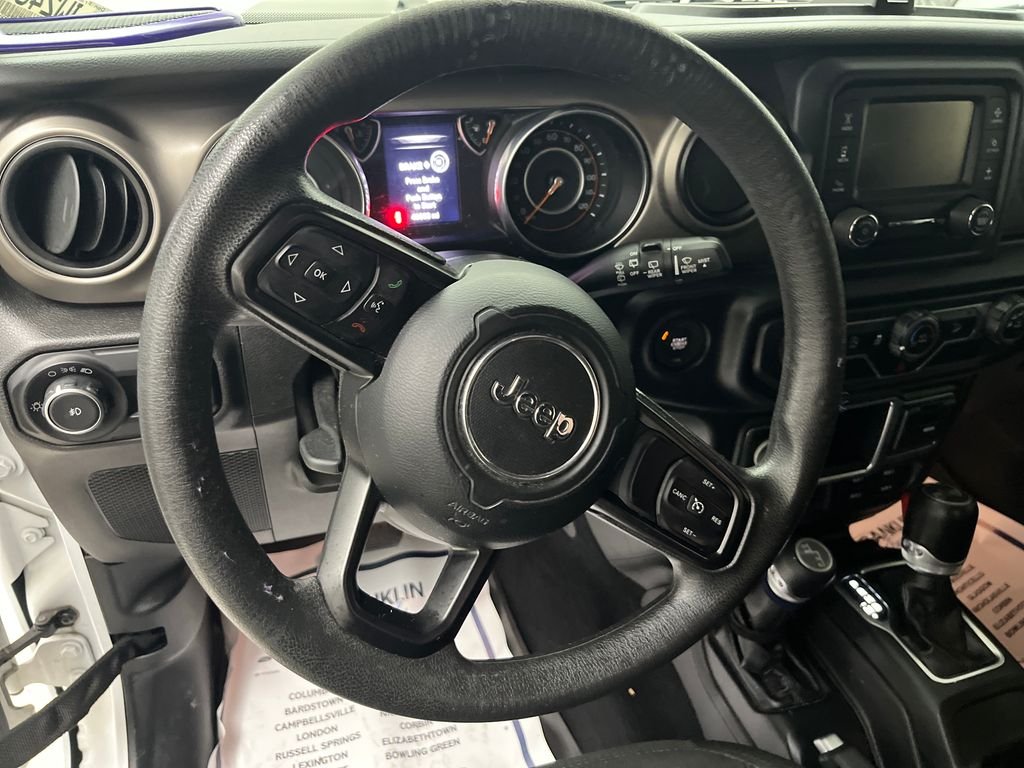 Used 2018 White Jeep Unlimited Sport image 16