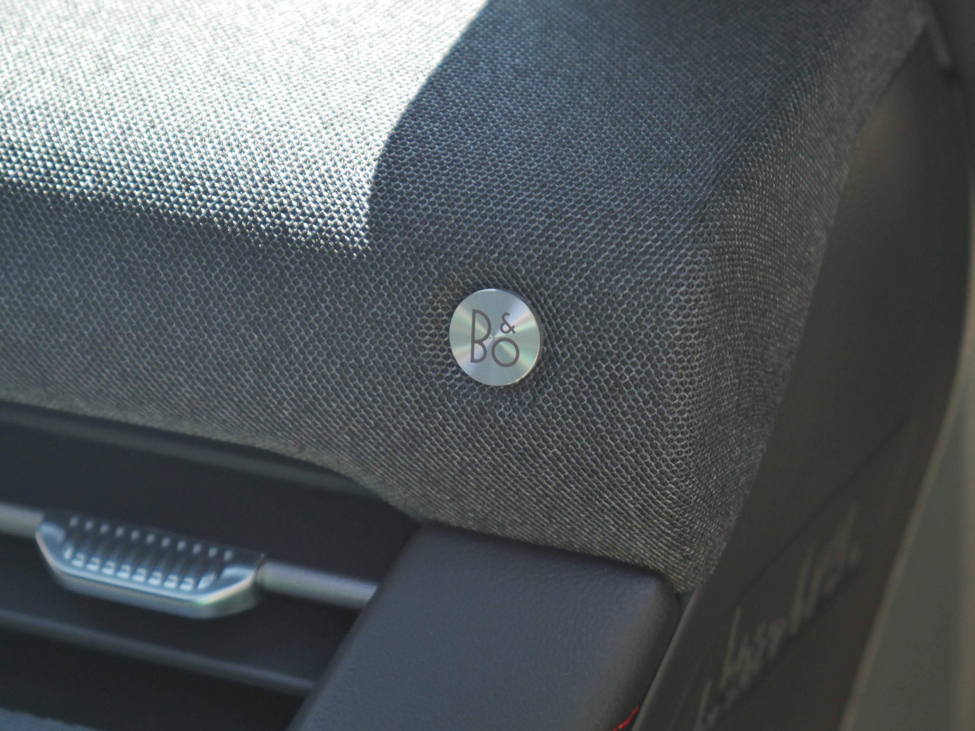 New 2026 Carbonized Gray Metallic Ford ST-Line image 30