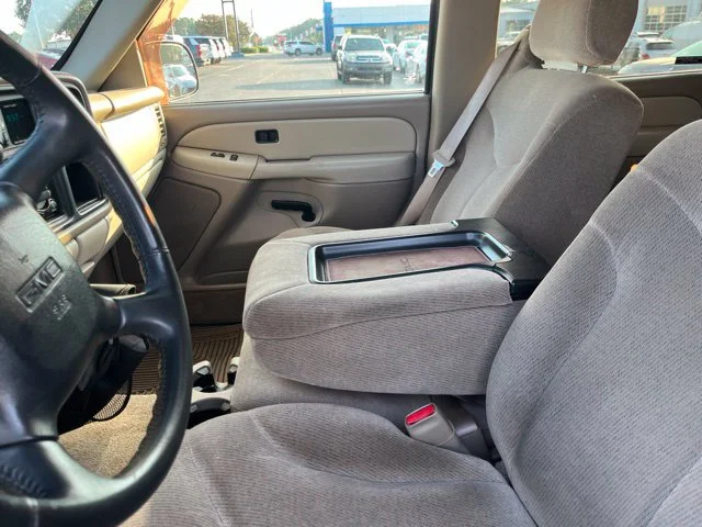 Used 2001  GMC SLE image 8