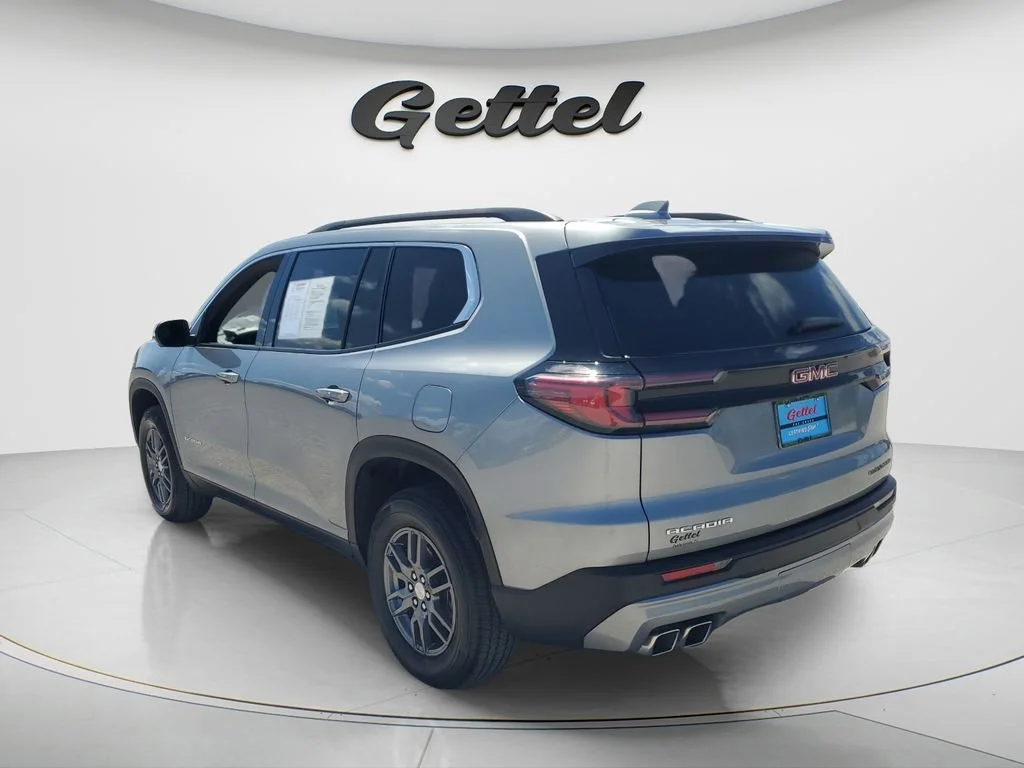 Used 2025 Sterling Metallic GMC Elevation image 7