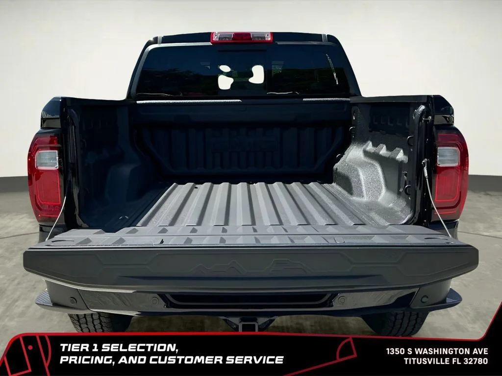 New 2026 Onyx Black GMC Elevation image 14