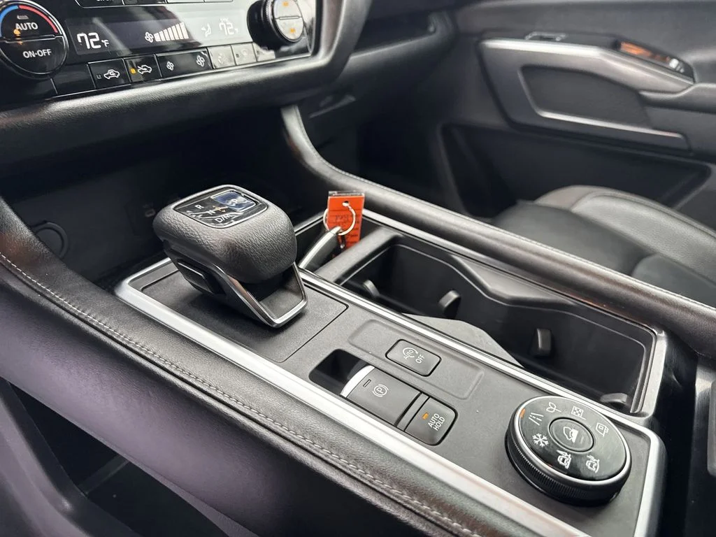 Used 2022 Red Nissan SL image 20