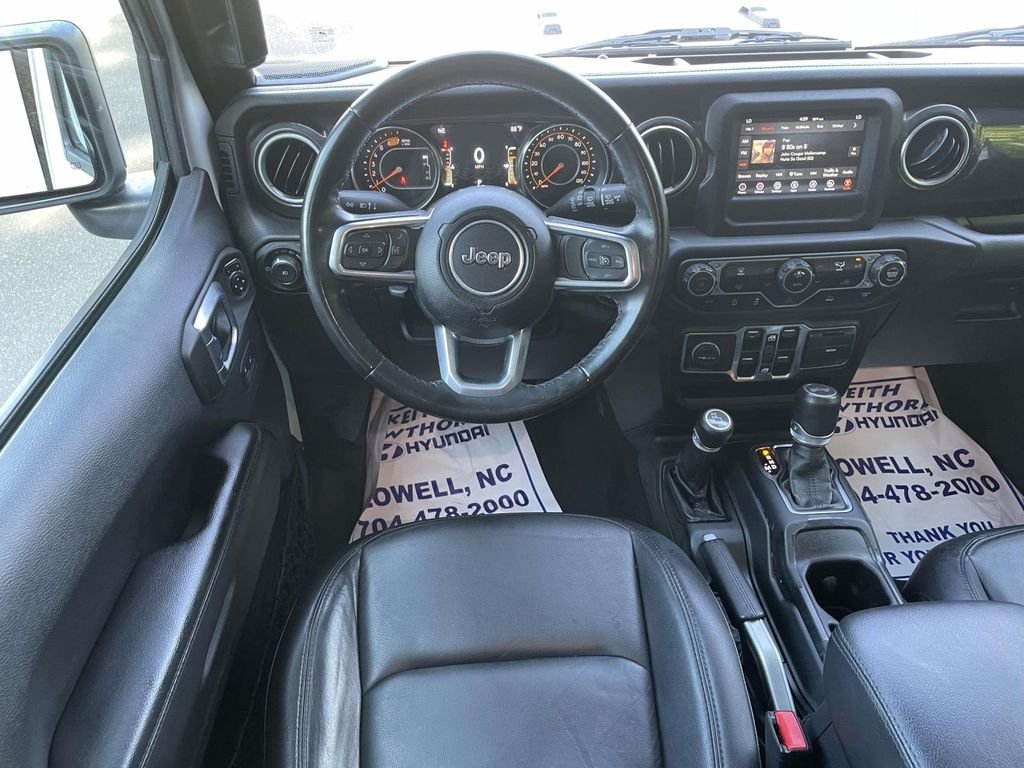 Used 2021 White Jeep Unlimited Sahara Altitude image 11
