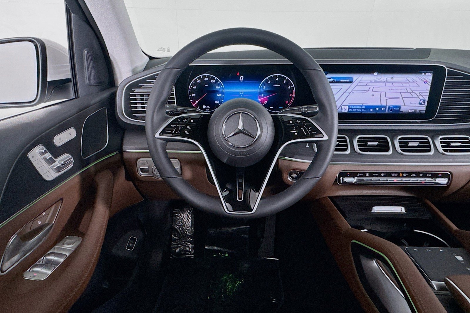 New 2026 Polar White Mercedes-Benz GLE 350 4MATIC® SUV image 4
