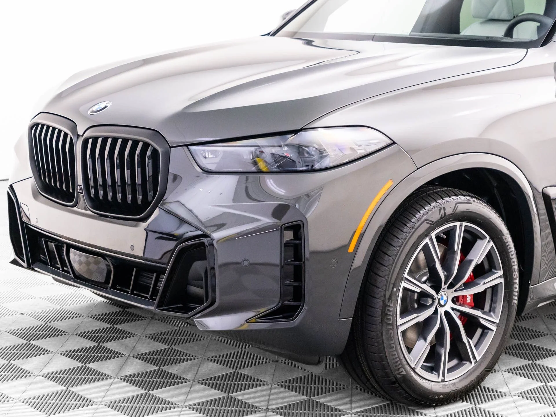 New 2026 Gray BMW xDrive40i image 36