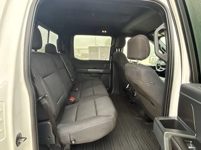 Used 2021 White Ford XL image 31