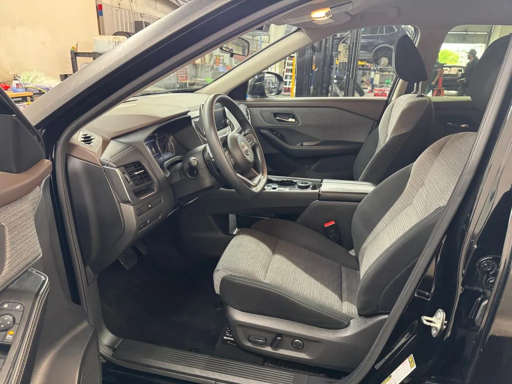 Used 2023 Black Nissan SV image 23