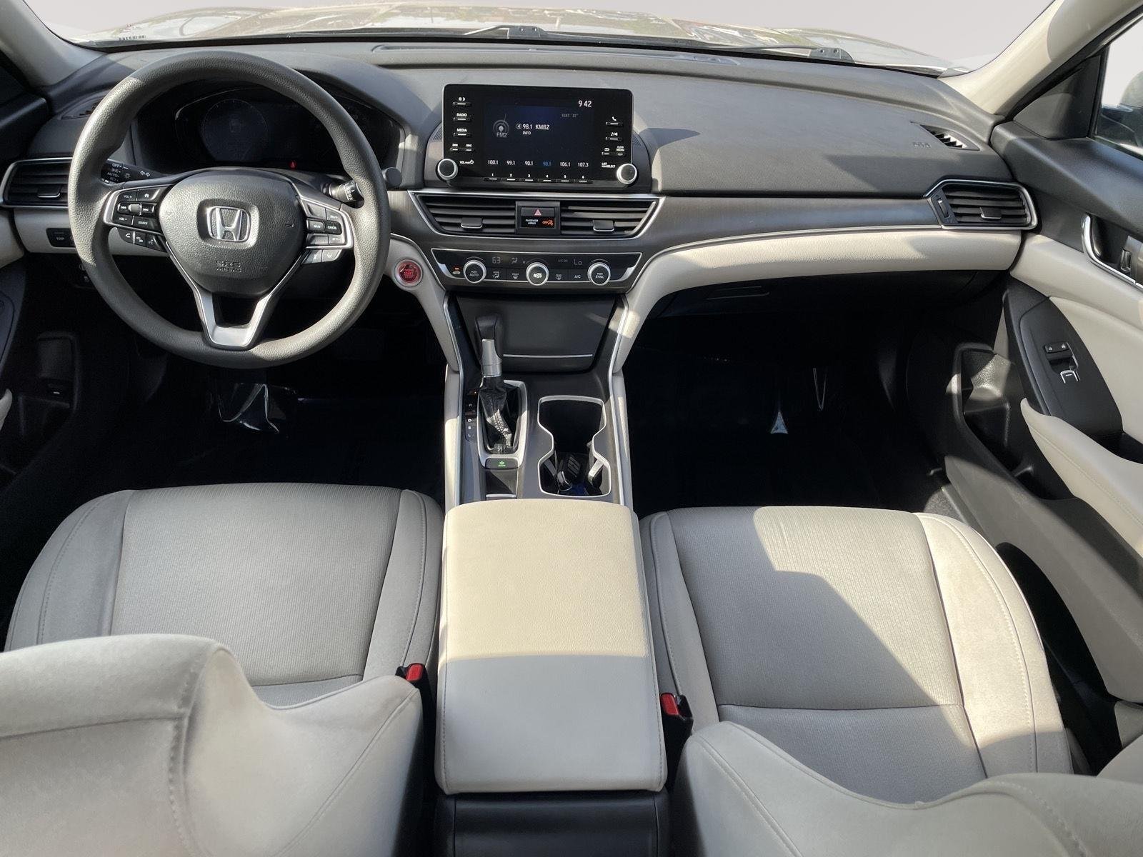 Used 2019 Champagne Frost Pearl Honda LX 1.5T image 26