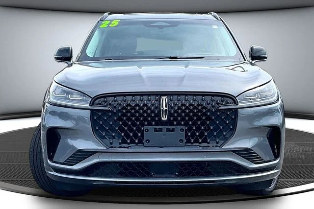 Used 2025 Lincoln Aviator Reserve with VIN 5LM5J7XC2SGL09015 for sale in Kansas City