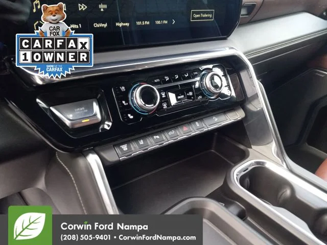 Used 2024 Onyx Black GMC  image 17